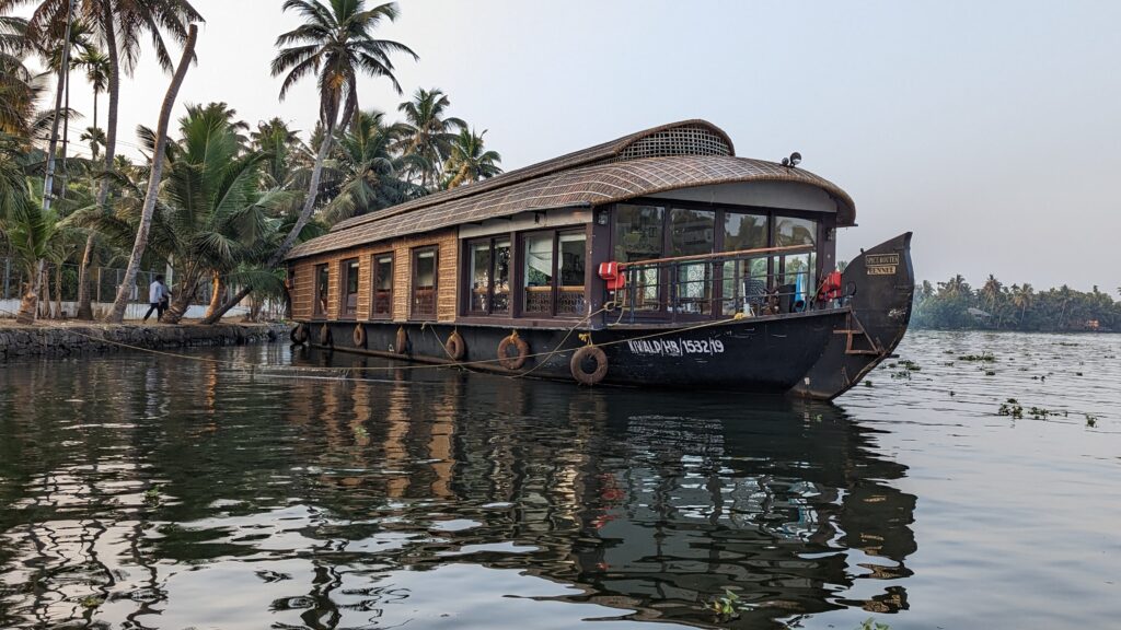 Houseboat on the backwaters in Alleppey, a must do for 4 days in Kerala