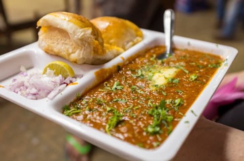 Pav Bhaji, a must try street food in Mumbai